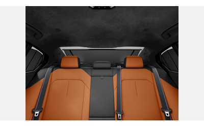 BMW M5 Sedan - автомобили, коли, обяви за нови и употребявани 11