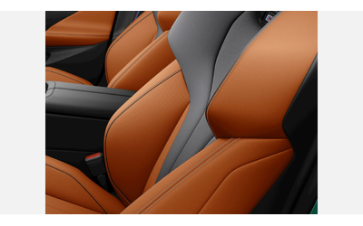 BMW M5 Sedan - автомобили, коли, обяви за нови и употребявани 8