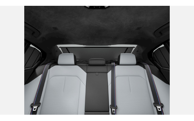 BMW M5 Sedan - автомобили, коли, обяви за нови и употребявани 10