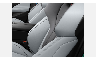 BMW M5 Sedan - автомобили, коли, обяви за нови и употребявани 7