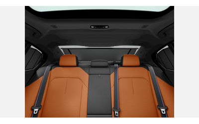 BMW M5 Sedan - автомобили, коли, обяви за нови и употребявани 10