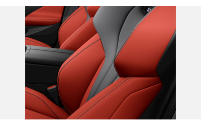 BMW M5 Sedan - автомобили, коли, обяви за нови и употребявани 7