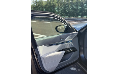 BMW M760e M760e Plug-in Hybrid xDrive - автомобили, коли, обяви за нови и употребявани 10