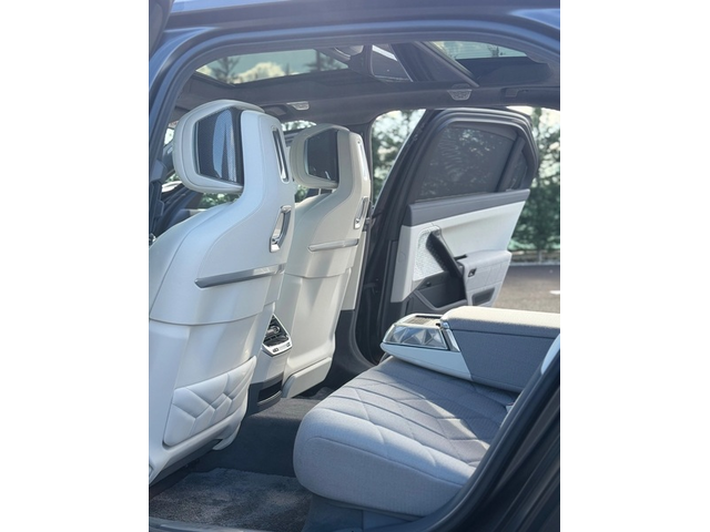 BMW M760e M760e Plug-in Hybrid xDrive - автомобили, коли, обяви за нови и употребявани 11