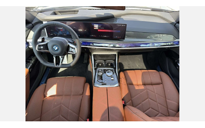 BMW M760e xDrive Седан - автомобили, коли, обяви за нови и употребявани 6