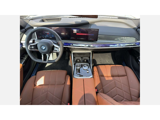 BMW M760e xDrive Седан - автомобили, коли, обяви за нови и употребявани 6