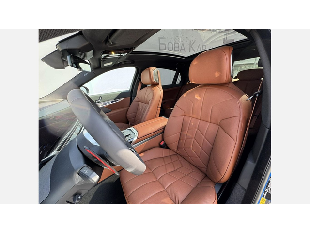 BMW M760e xDrive Седан - автомобили, коли, обяви за нови и употребявани 8