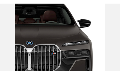 bmw-m760e-xdrive-sedan - 4