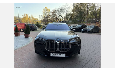 bmw-m760e-xdrive-sedan - 1