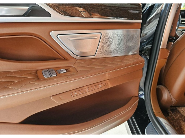 BMW M760Li M760Li xDrive - автомобили, коли, обяви за нови и употребявани 12