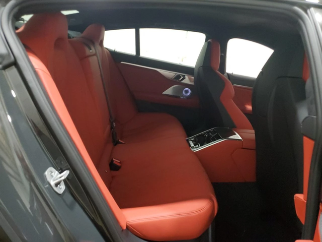 BMW M8 Competition Gran Coupe - автомобили, коли, обяви за нови и употребявани 9