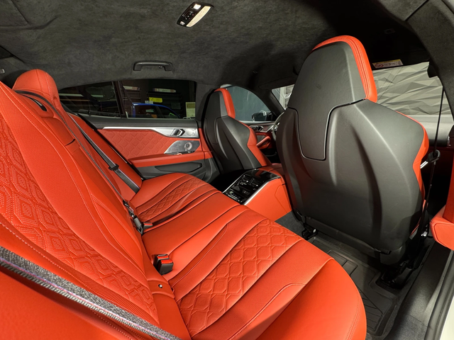 BMW M8 Competition Facelift* B&W* HuD* Akrapovic - автомобили, коли, обяви за нови и употребявани 8