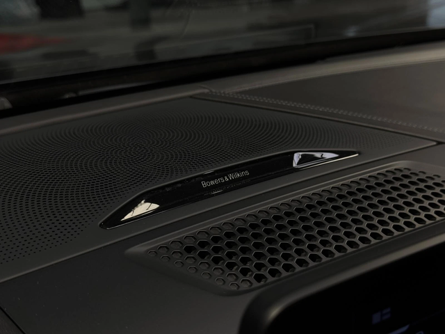 BMW M8 Competition* Facelift* Akrapovic* B&W * HeadUp 950 - автомобили, коли, обяви за нови и употребявани 14