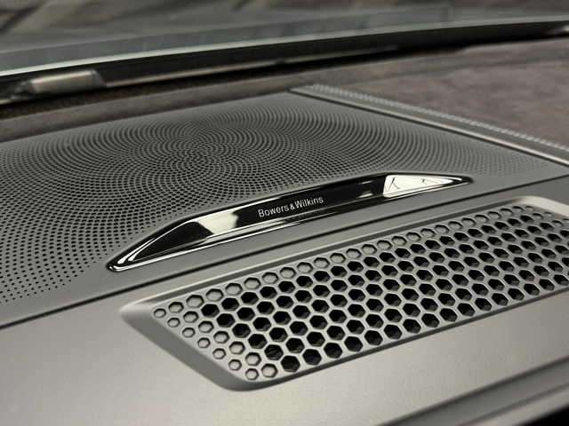 BMW M8 Competition Akrapovic* B&W* 360* Carbon - автомобили, коли, обяви за нови и употребявани 11