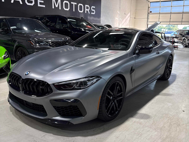 BMW M8 4.4L 8cyl AWD - автомобили, коли, обяви за нови и употребявани 0