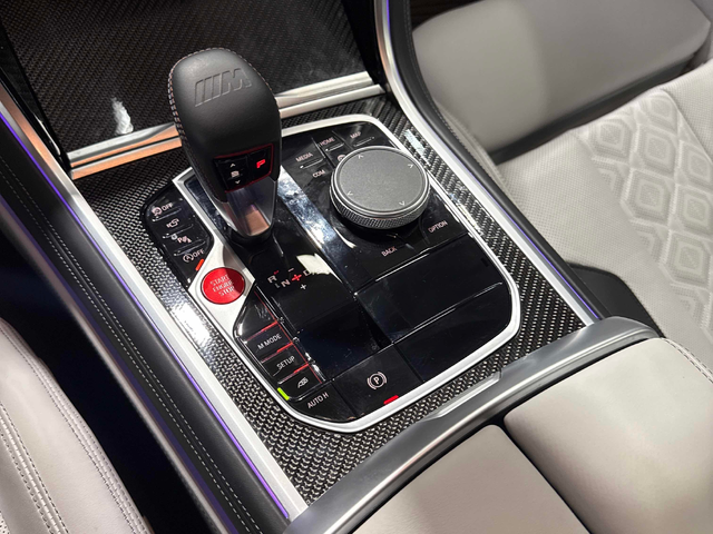 BMW M8 4.4L 8cyl AWD - автомобили, коли, обяви за нови и употребявани 10