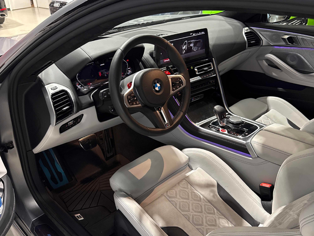 BMW M8 4.4L 8cyl AWD - автомобили, коли, обяви за нови и употребявани 4