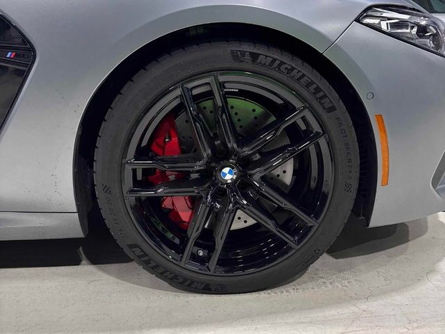 BMW M8 4.4L 8cyl AWD - автомобили, коли, обяви за нови и употребявани 6