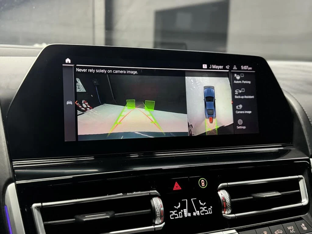 BMW M8 * xDrive * * HeadUp* AвтоКредит* (ЦЕНА ДО БГ) - автомобили, коли, обяви за нови и употребявани 12