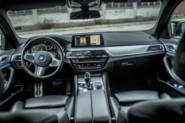BMW Серия 5 520i (184 кс) Steptronic - автомобили, коли, обяви за нови и употребявани 4