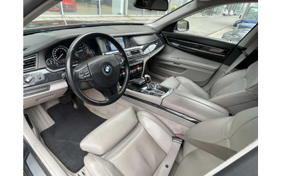 BMW Серия 7 750i (408 кс) Steptronic - автомобили, коли, обяви за нови и употребявани 15