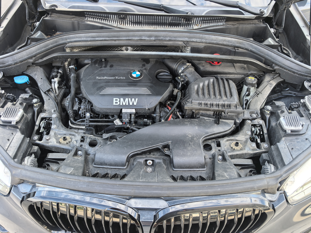 BMW X1 20d (190 кс) xDrive Steptronic - автомобили, коли, обяви за нови и употребявани 5