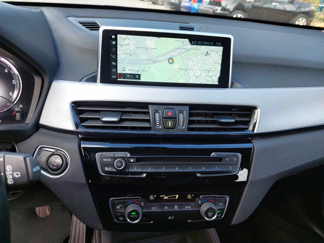 BMW X1 18d HEAD UP - автомобили, коли, обяви за нови и употребявани 10