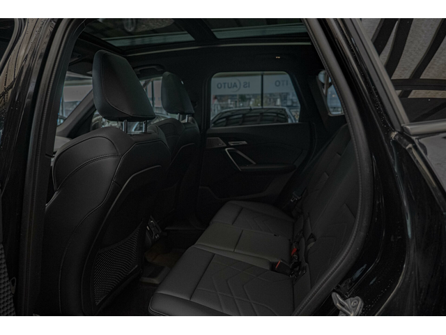 BMW X1 23d/M-Perf/xDrive/Harman Kardon/Камера/Подгрев - автомобили, коли, обяви за нови и употребявани 8