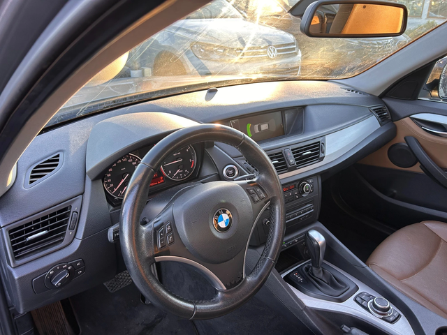 BMW X1 2.3XDRIVE AVTOMAT/PANPRAMA/KOJA/NAVI EURO 5 - автомобили, коли, обяви за нови и употребявани 11