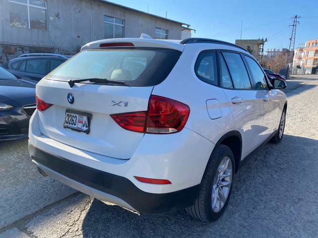 BMW X1 28i xDrive - автомобили, коли, обяви за нови и употребявани 5