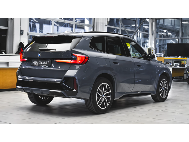 BMW X1 xDrive23i M Sport Mild Hybrid Steptronic - автомобили, коли, обяви за нови и употребявани 5