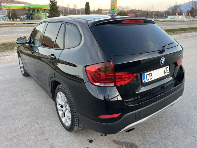 BMW X1 2.0TDI 143кс X-DRIVE  FACE NAVI РЕГ. ОБСЛУЖЕНО - автомобили, коли, обяви за нови и употребявани 4
