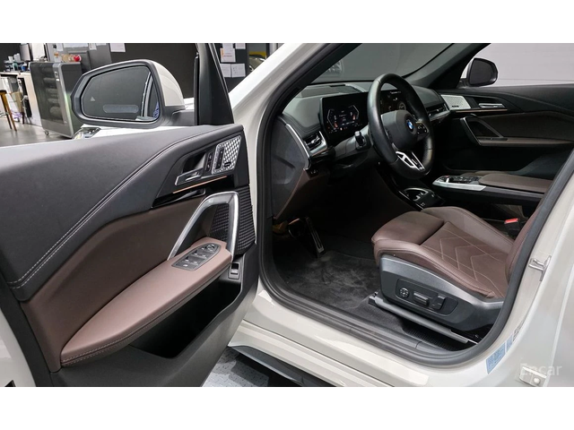 BMW X1 * xDrive* 20i M Sport* КОЖА* ПОДГРЕВ* 360 КАМЕРА* - автомобили, коли, обяви за нови и употребявани 10