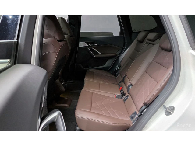 BMW X1 * xDrive* 20i M Sport* КОЖА* ПОДГРЕВ* 360 КАМЕРА* - автомобили, коли, обяви за нови и употребявани 11