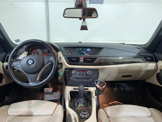 BMW X1 2.0D Xdrive - автомобили, коли, обяви за нови и употребявани 7