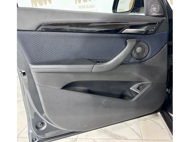 BMW X1 25d xDrive* M-Sport* Harman/Kardon* Camera* - автомобили, коли, обяви за нови и употребявани 5