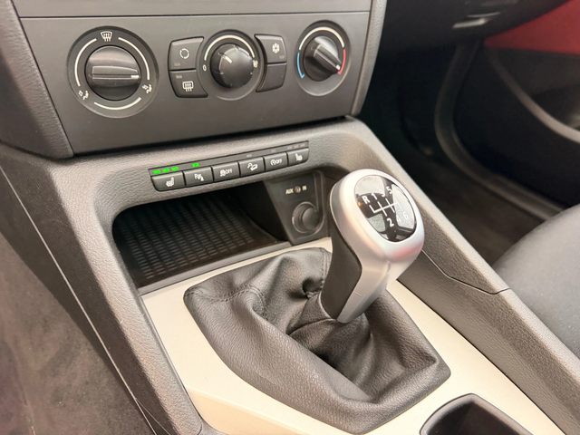 BMW X1 1.8d - автомобили, коли, обяви за нови и употребявани 13