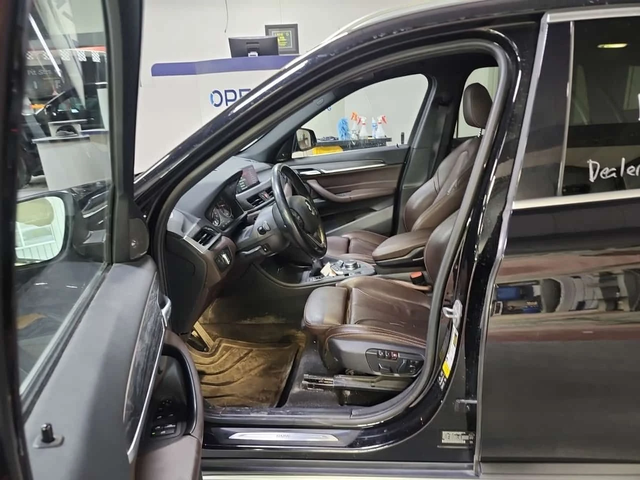 BMW X1 xDrive28i/CARFAX/Кожа/Памет/Подгрев/2 КЛЮЧА - автомобили, коли, обяви за нови и употребявани 4