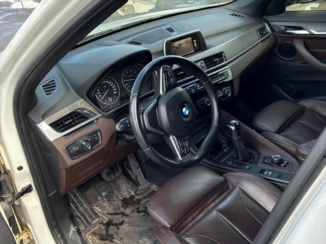 BMW X1 * xDrive28i * ПОДГРЕВ * КАМЕРА * NAVI - автомобили, коли, обяви за нови и употребявани 4