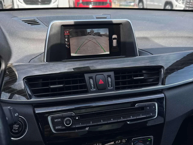 BMW X1 * xDrive28i * ПОДГРЕВИ * КАМЕРА * ПАМЕТ * NAVI - автомобили, коли, обяви за нови и употребявани 8