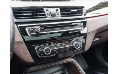 BMW X1 xDrive28i| Panorama| Задна камера| Навигация| Паме - автомобили, коли, обяви за нови и употребявани 14