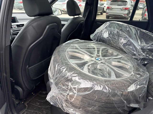 BMW X1 xDrive28i/CARFAX/Кожа/Памет/Подгрев/КЛИП/+ Гуми - автомобили, коли, обяви за нови и употребявани 13