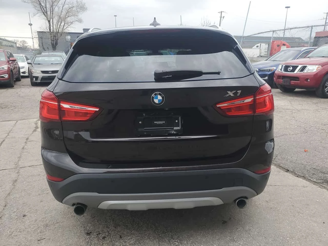 BMW X1 * xDrive28i * ПАНОРАМА* ПОЕГРЕВИ* - автомобили, коли, обяви за нови и употребявани 3