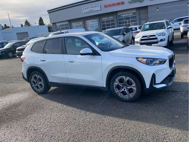 BMW X1 xDrive28i/ПАНОРАМА/ПОДГРЕВИ - автомобили, коли, обяви за нови и употребявани 3