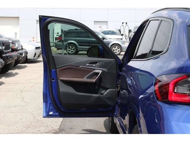 BMW X1 Spot | Gps| Moonroof| BkpCam| HtdSeats| ЦЕНА ДО БГ - автомобили, коли, обяви за нови и употребявани 11