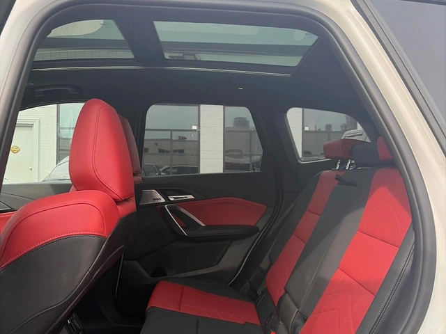 BMW X1 MPACK* HEADUP* 360* СЛ.ЛЕНТИ* М.ТОЧКА - автомобили, коли, обяви за нови и употребявани 12