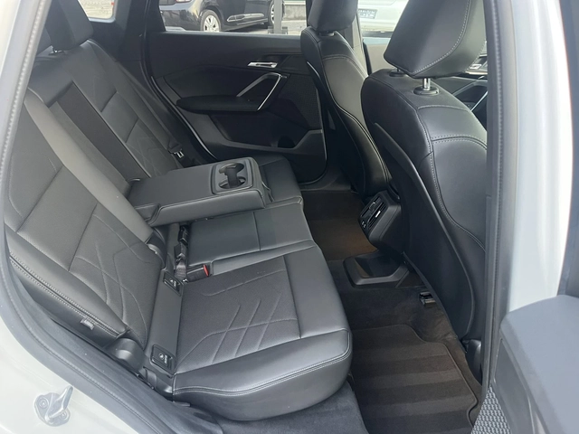 BMW X1 2.0 BENZ - автомобили, коли, обяви за нови и употребявани 11