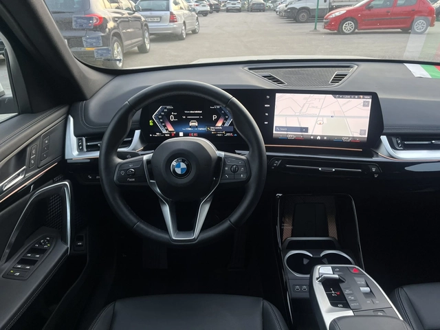 BMW X1 2.0 BENZ - автомобили, коли, обяви за нови и употребявани 12