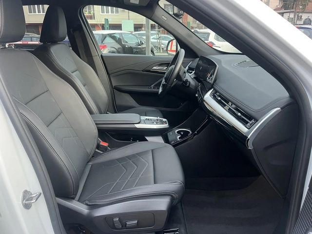 BMW X1 2.0 BENZ - автомобили, коли, обяви за нови и употребявани 8