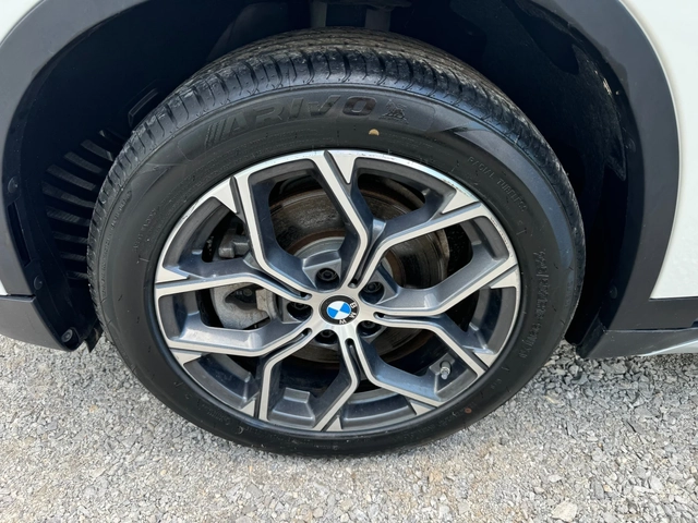 BMW X1 2.8-20600km 4x4full maxx NOVA - автомобили, коли, обяви за нови и употребявани 12
